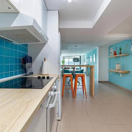 Casa L´augusta Ii, Casa Sobre El Mar En *