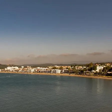 Apartamento Casa L´augusta Ii, Casa Sobre El Mar En *