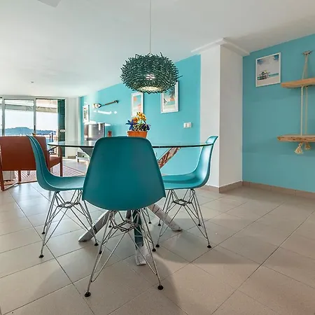 Casa L'augusta Ii, Casa Sobre El Mar En *